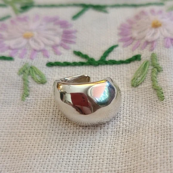 Hernan Herdez Chunky Ear Cuf - Picture 10 of 12